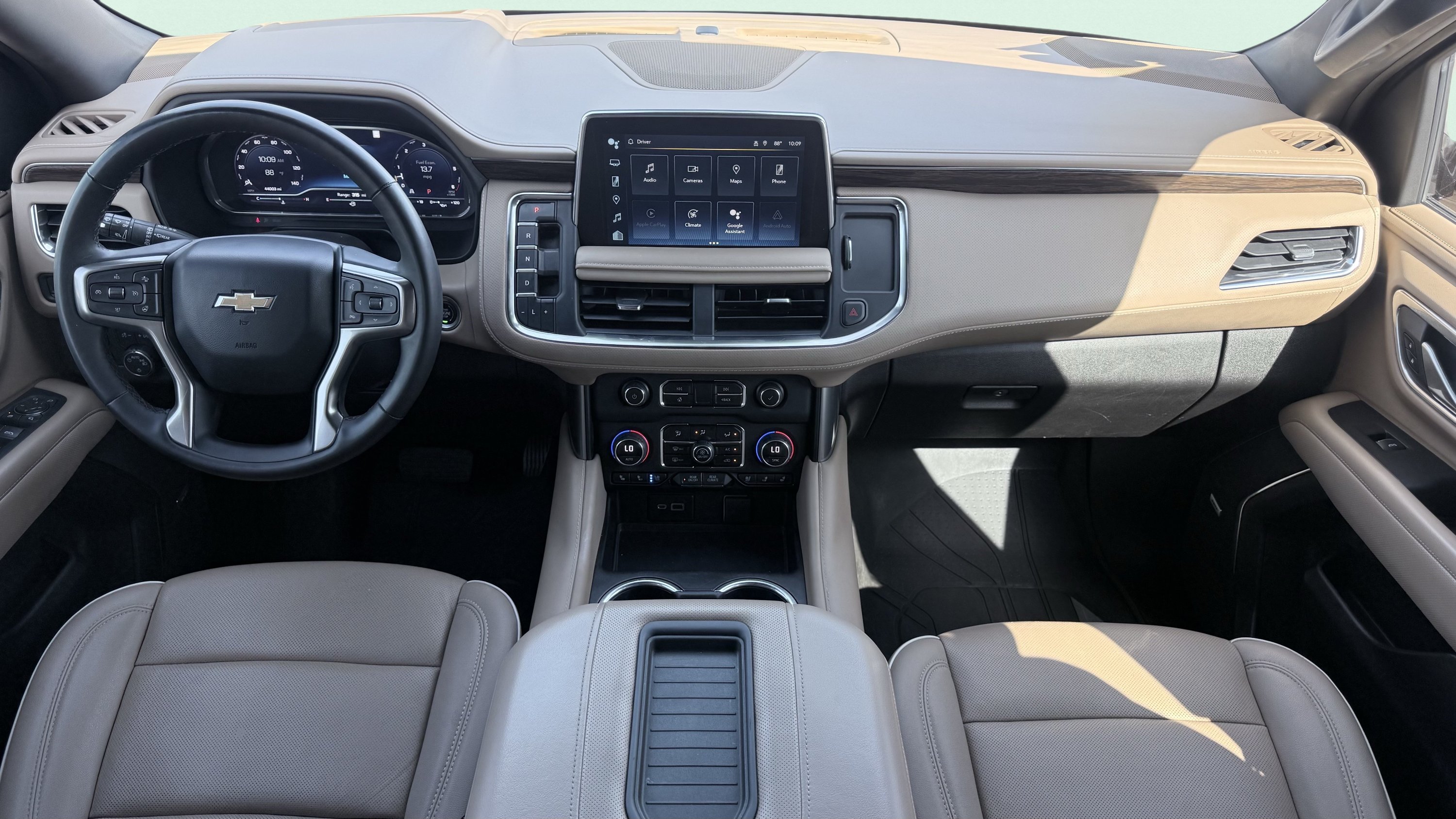 Used 2023 Chevrolet Tahoe Premier w/ Premium Package RWD image 54