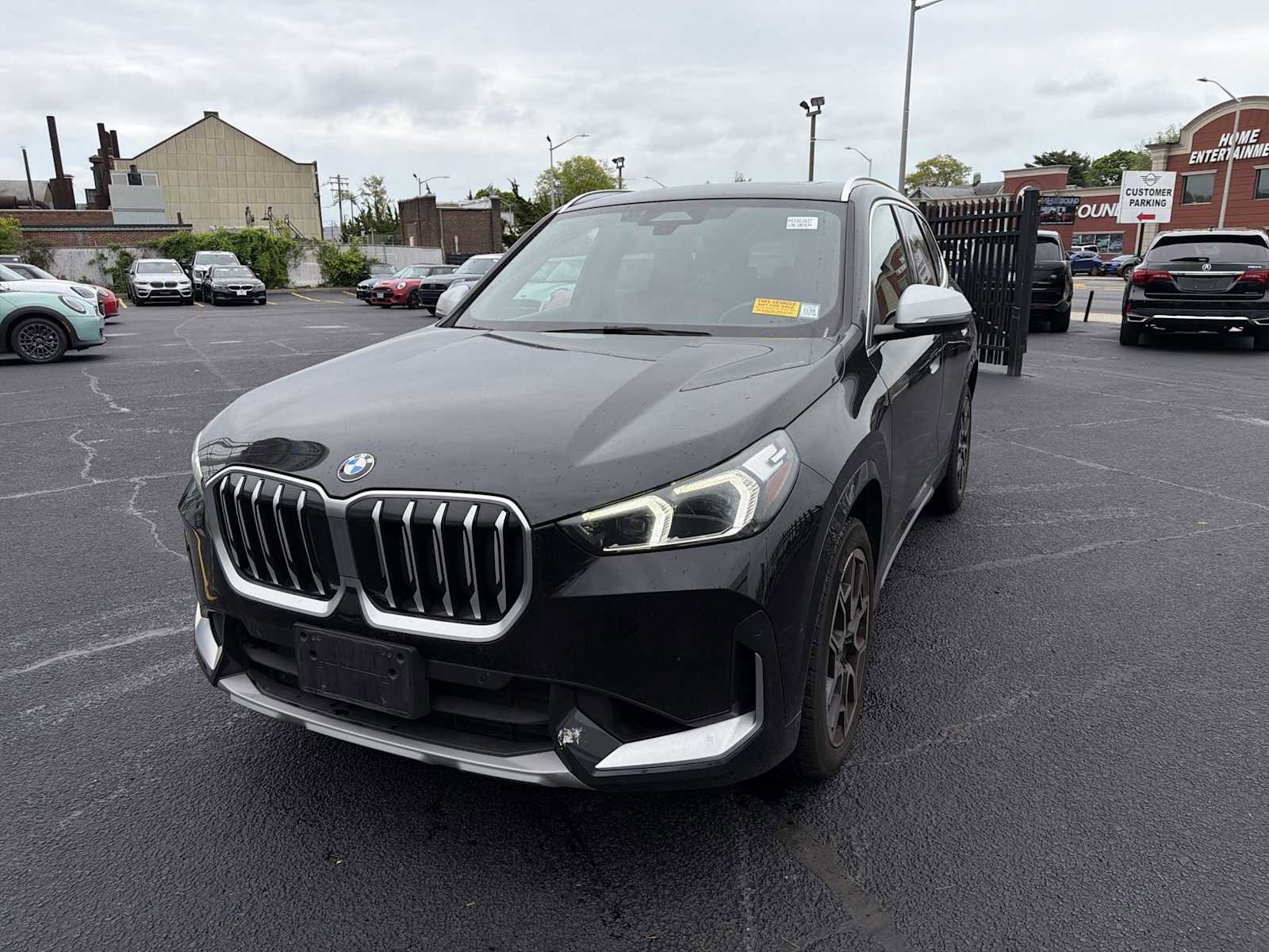 Certified 2023 BMW X1 xDrive28i w/ Convenience Package AWD/4WD image 3