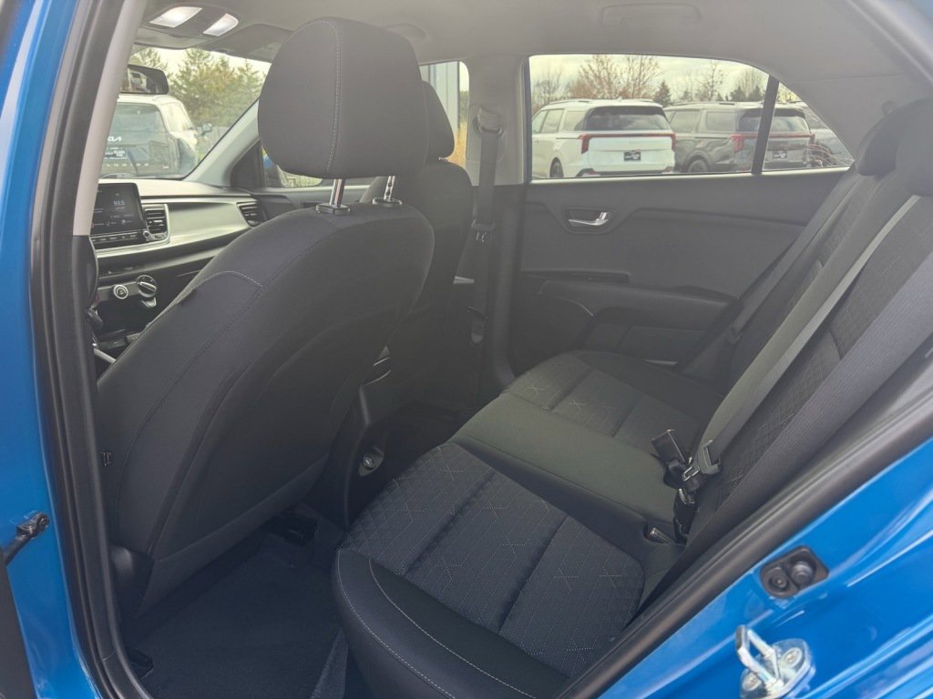 Used 2022 Kia Rio S image 5