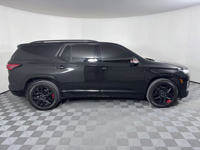 Used 2023 Chevrolet Traverse Premier w/ Redline Edition image 2