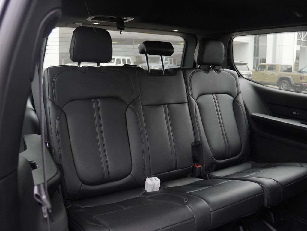 New 2026 Jeep Grand Wagoneer Limited AWD/4WD image 27