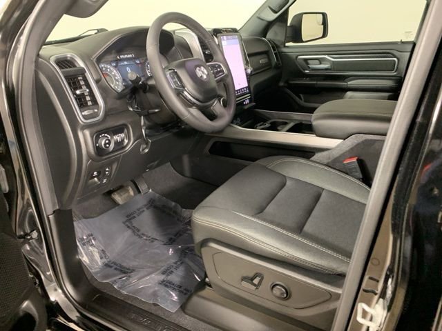 Used 2025 RAM 1500 Big Horn AWD/4WD image 31