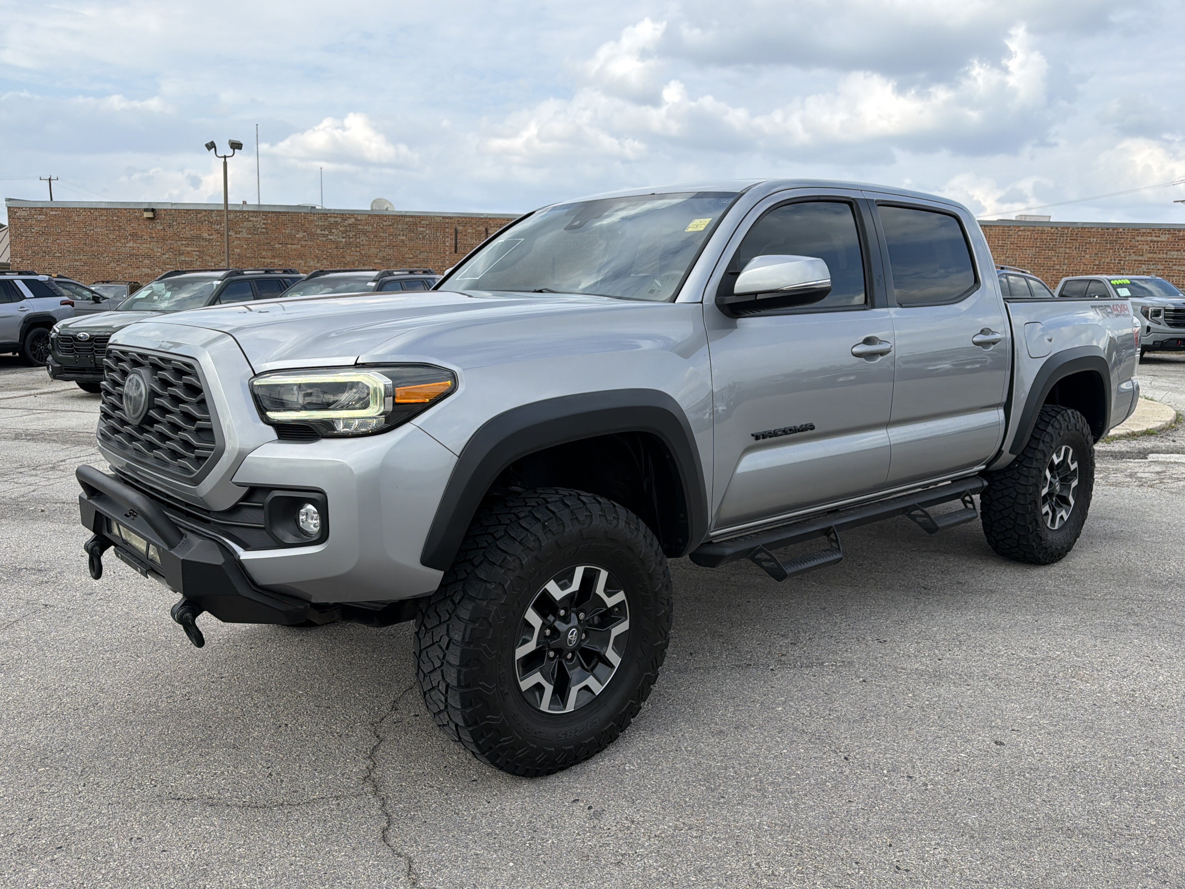 Used 2021 Toyota Tacoma TRD Off-Road w/ Technology Package AWD/4WD image 8
