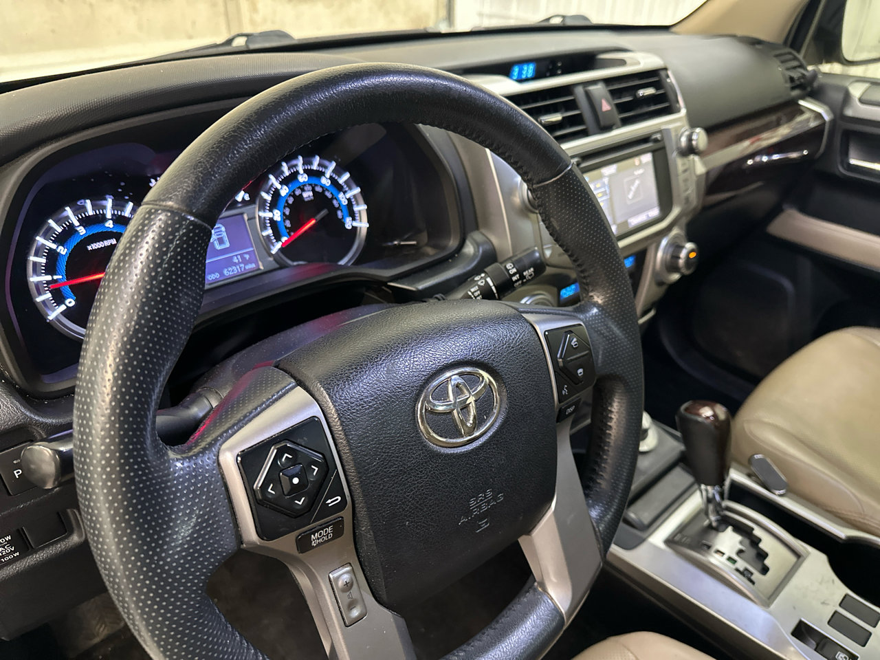 Used 2018 Toyota 4Runner Limited image 14
