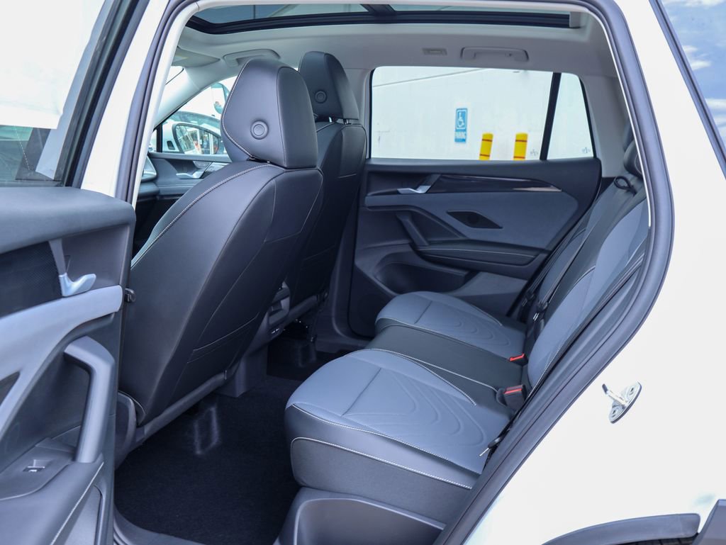 New 2026 Volkswagen Tiguan SE AWD/4WD image 16