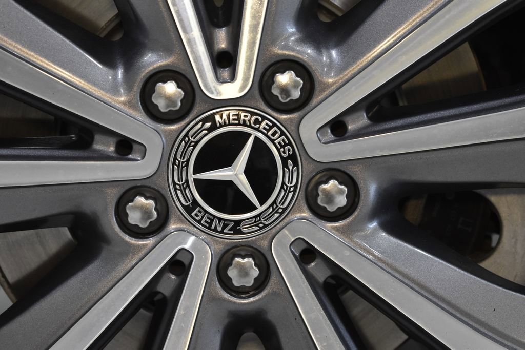 Used 2022 Mercedes-Benz GLE 350 4MATIC image 12