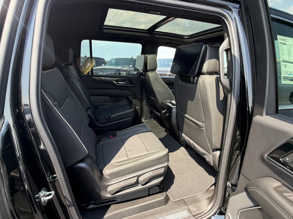 New 2026 GMC Yukon XL Elevation w/ Elevation Premium Package AWD/4WD image 19
