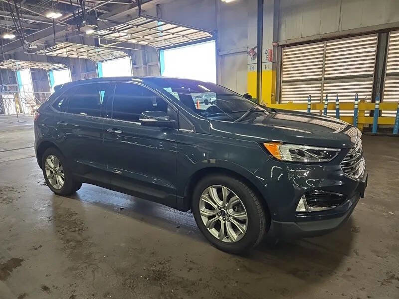 Used 2019 Ford Edge Titanium w/ Equipment Group 301A image 14