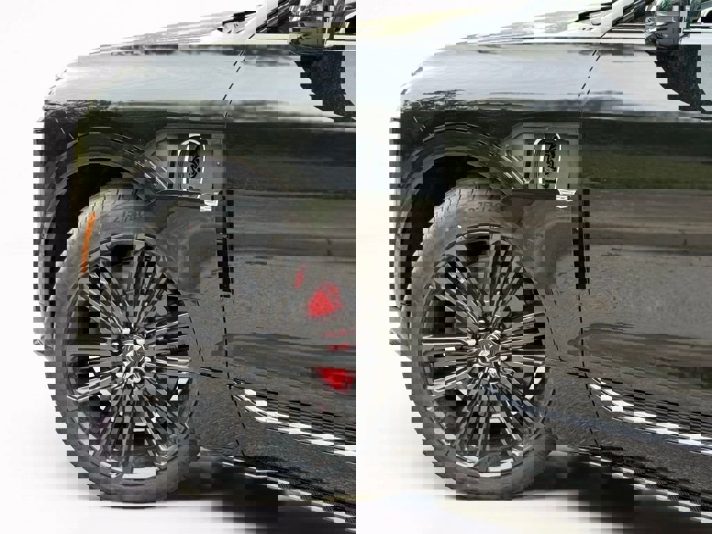 New 2026 Cadillac Lyriq V w/ Exterior Carbon Fiber Package image 8