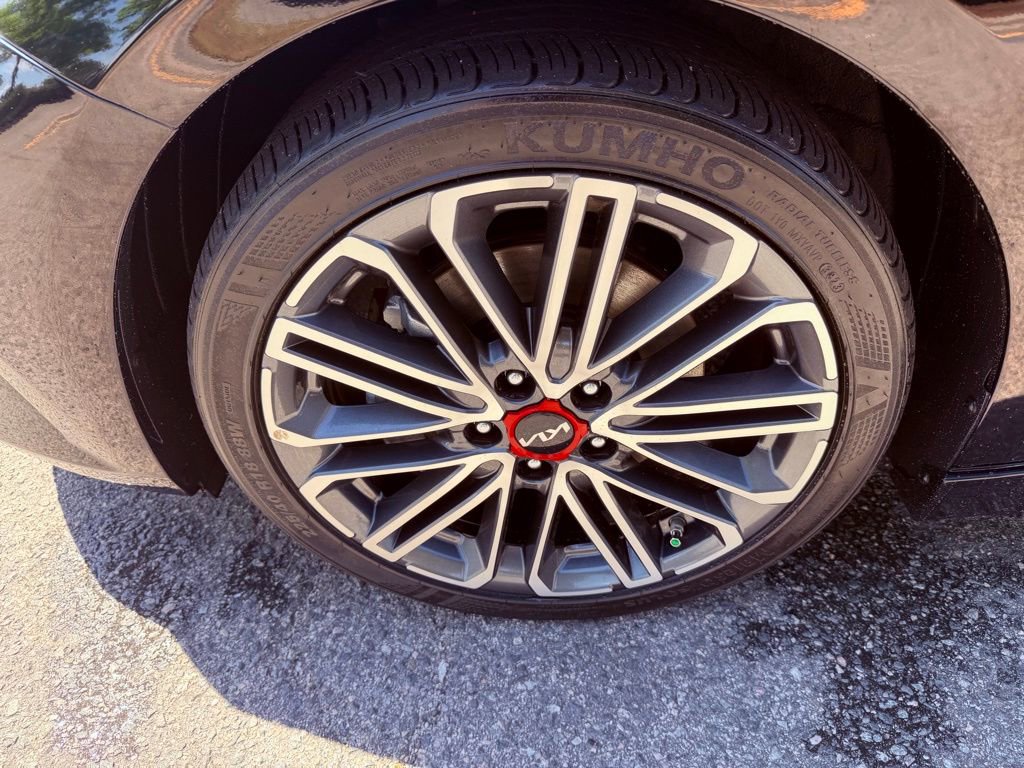 Used 2024 Kia Forte GT w/ GT2 Package image 16