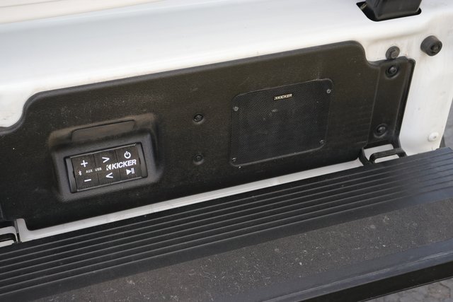 Used 2023 GMC Sierra 1500 AT4 w/ Technology Package image 9