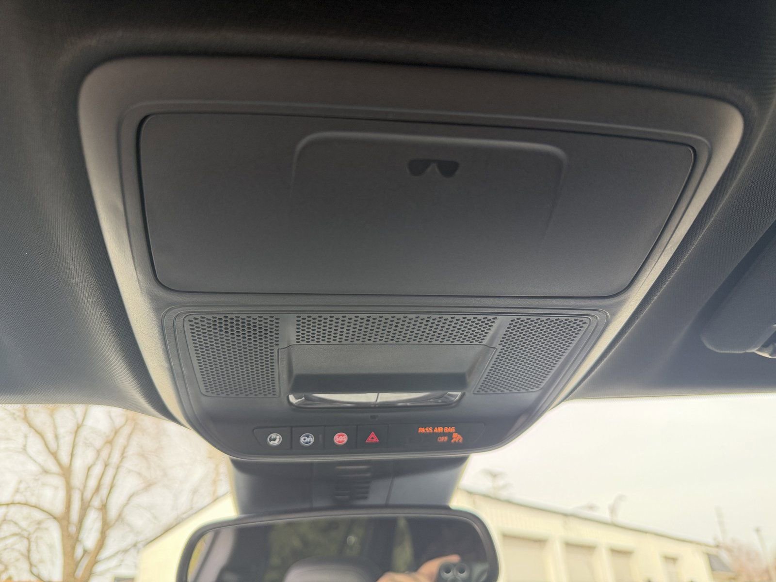 Used 2025 Buick Enclave Preferred image 25