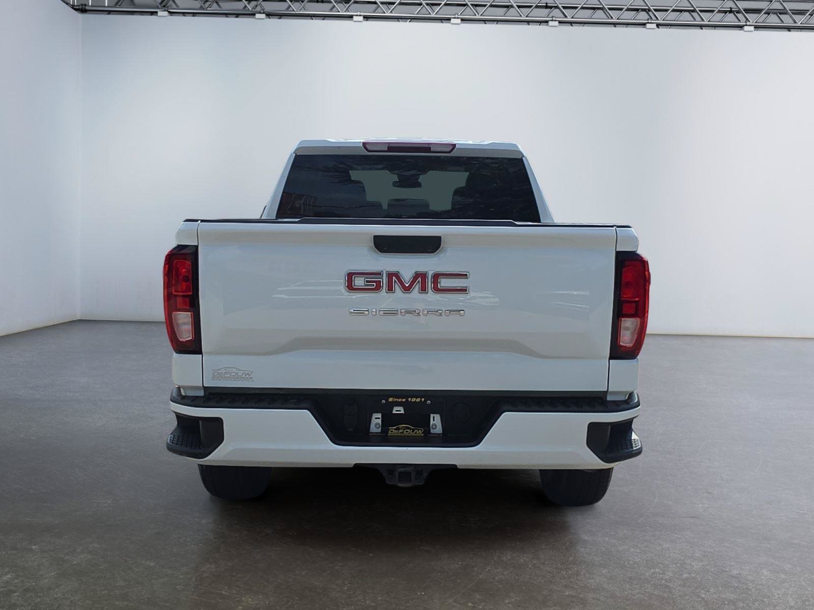 Used 2024 GMC Sierra 1500 Pro w/ Graphite Edition AWD/4WD image 4