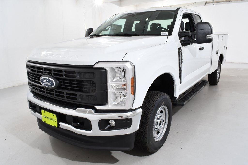 New 2025 Ford F350 XL w/ XL Chrome Package image 2