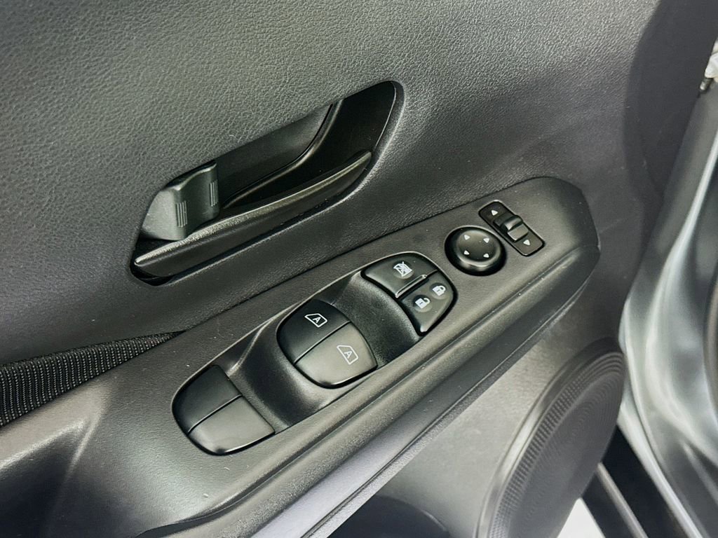 Used 2023 Nissan Kicks S w/ Interior Electronics Package image 15
