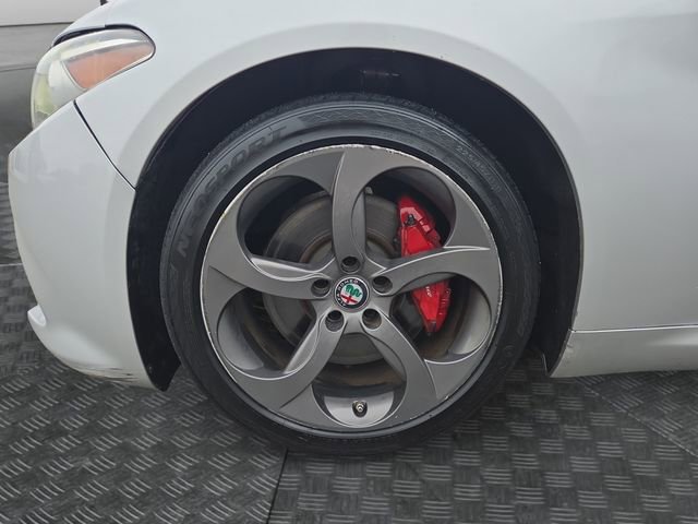 Used 2017 Alfa Romeo Giulia AWD w/ Sport Appearance Package image 35