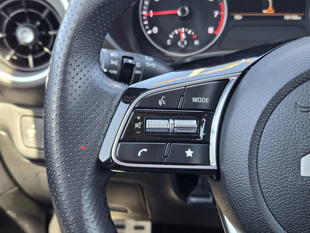 Used 2024 Kia Forte GT-Line image 33