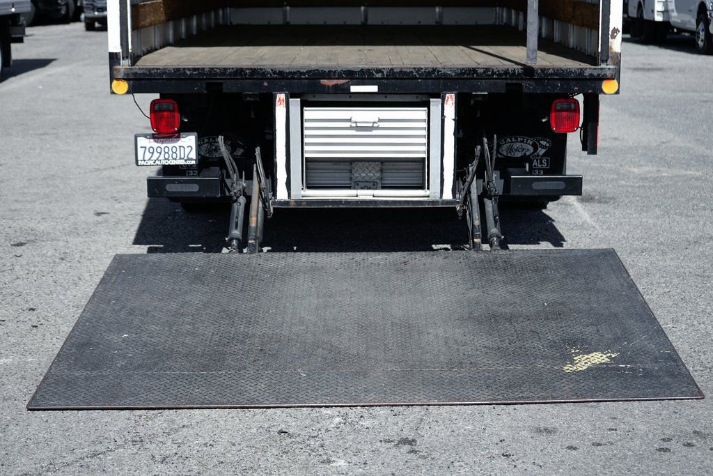 Used 2017 Ford F550 2WD Regular Cab Super Duty image 10