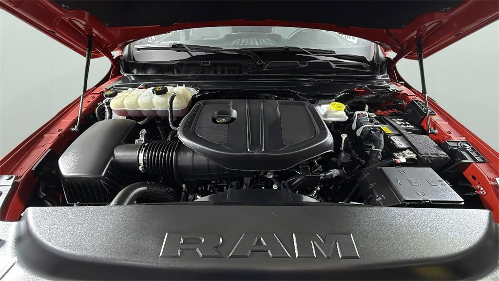 Used 2025 RAM 1500 Big Horn image 32