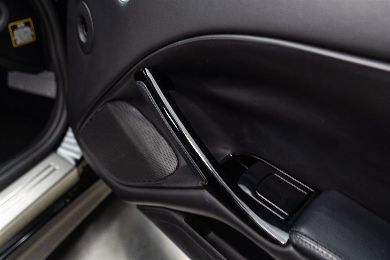 Used 2014 Ferrari F12 Berlinetta RWD image 58