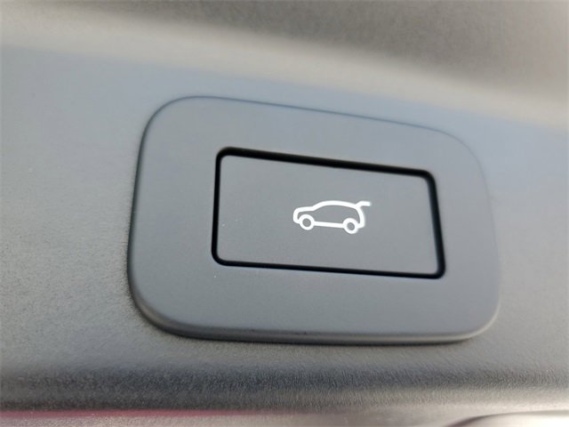 New 2026 Jaguar F-PACE R-Dynamic S image 11