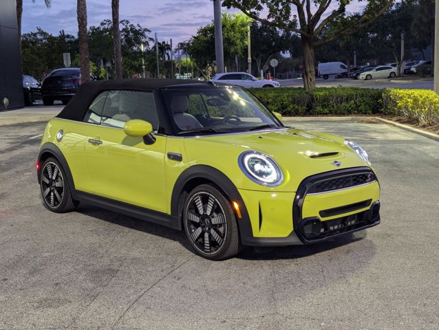 Used 2023 MINI Cooper S image 3