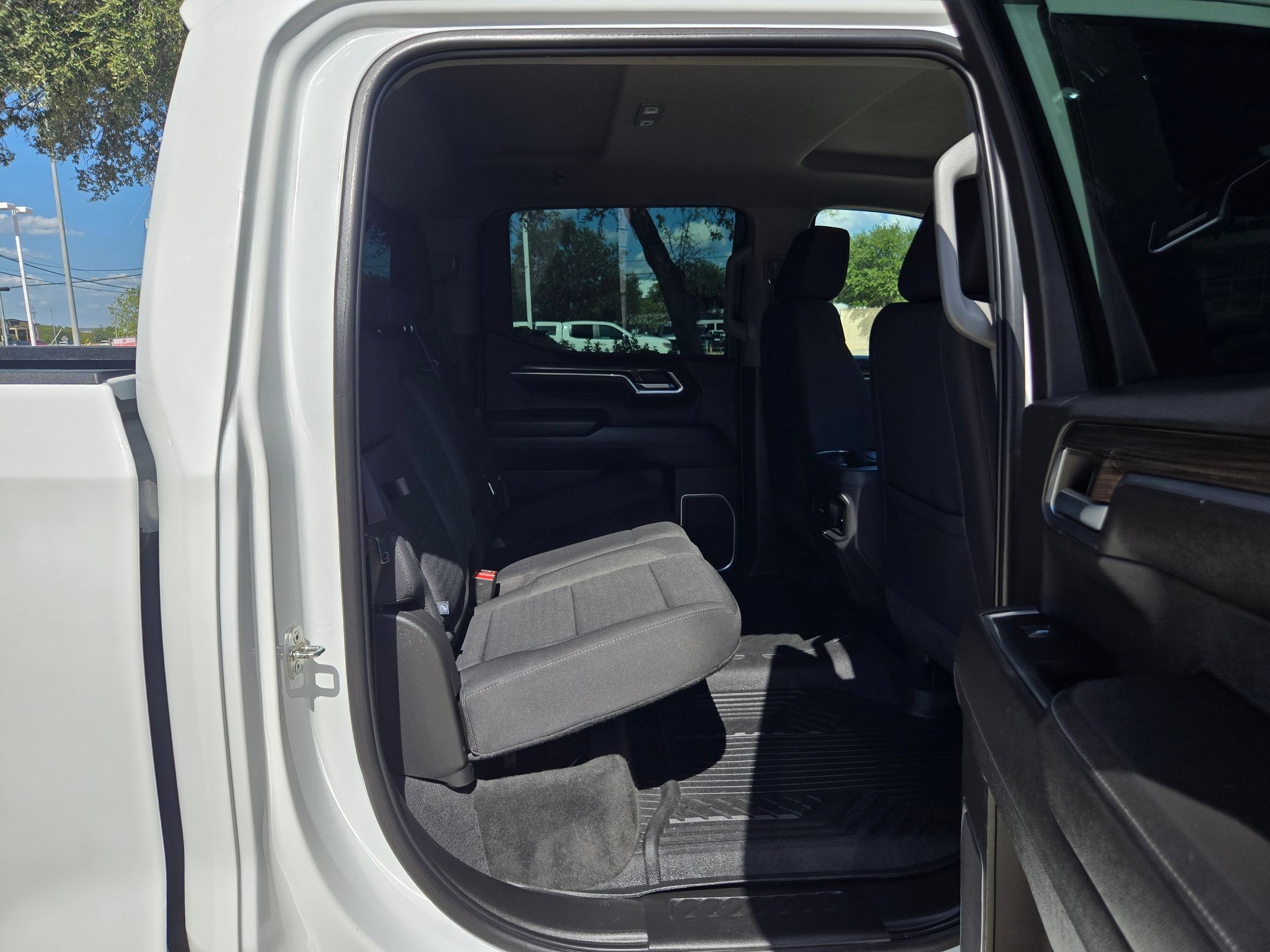 Used 2022 Chevrolet Silverado 1500 LT Trail Boss w/ Protection Package AWD/4WD image 23