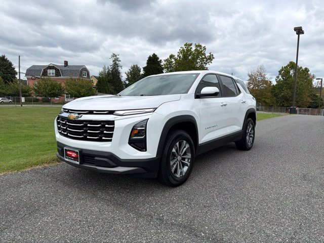 Used 2025 Chevrolet Equinox LT AWD/4WD image 4