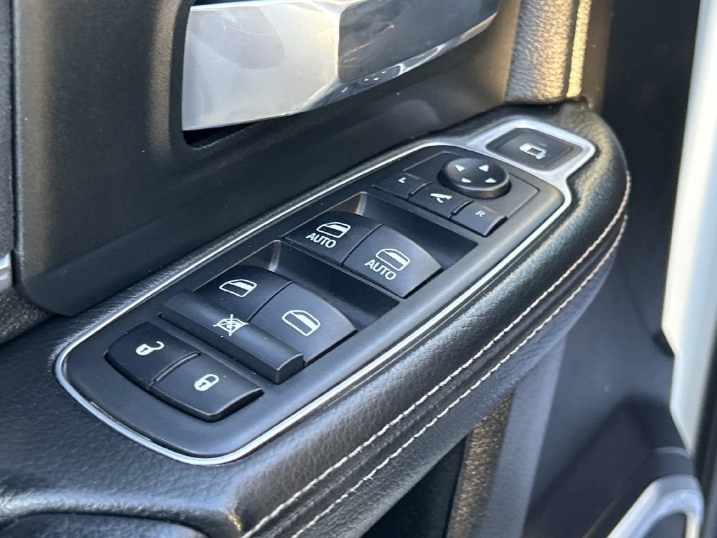 Used 2019 RAM 2500 Laramie AWD/4WD image 28