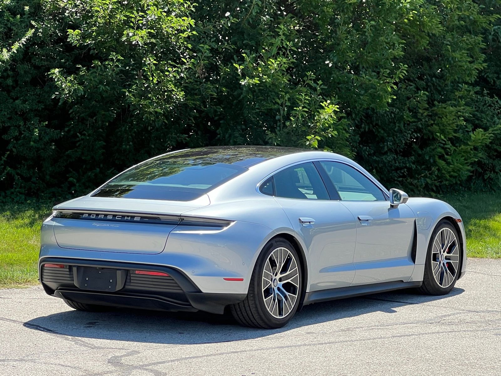 Certified 2022 Porsche Taycan 4S image 6