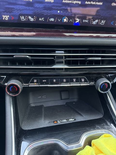 Used 2024 Chevrolet Traverse RS image 45