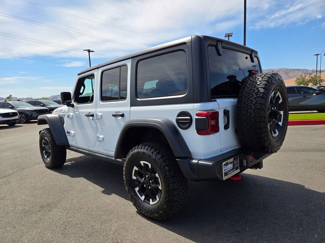 Used 2025 Jeep Wrangler Unlimited Rubicon AWD/4WD image 4