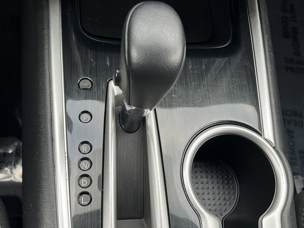 Used 2020 Nissan Pathfinder SV image 9