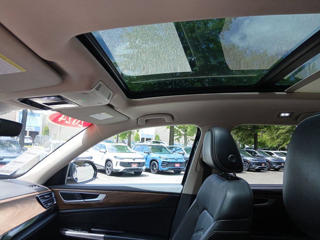 Used 2024 Volkswagen Atlas SE w/ Panoramic Sunroof Package AWD/4WD image 42