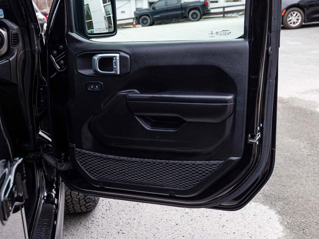 Used 2021 Jeep Wrangler Unlimited Sport image 13