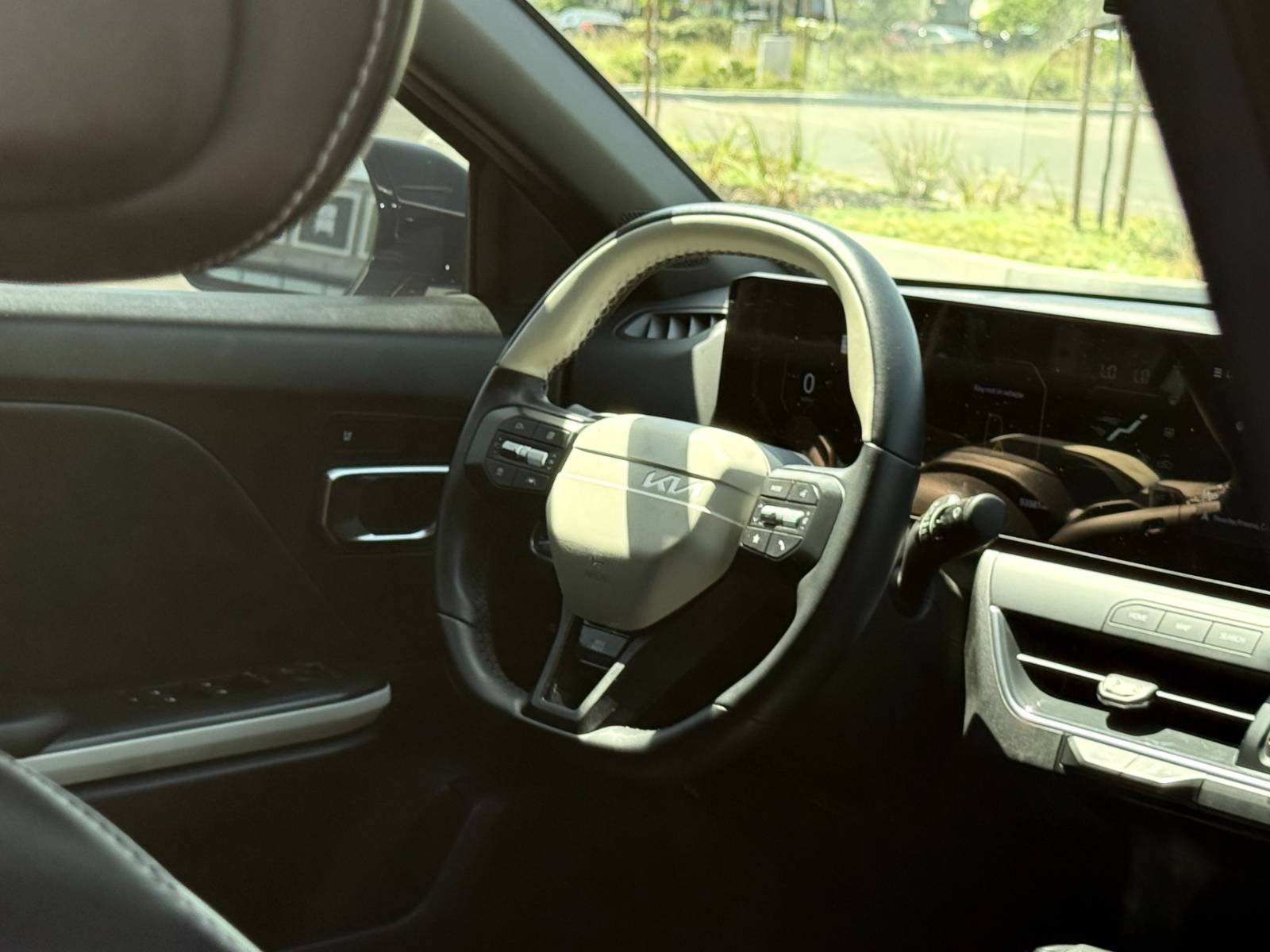 Used 2025 Kia K4 GT-Line FWD image 16