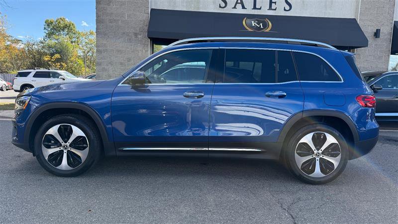 Used 2024 Mercedes-Benz GLB 250 4MATIC image 2