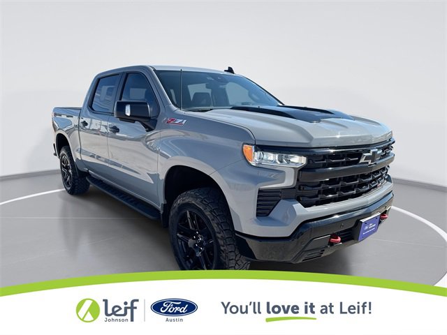 Used 2024 Chevrolet Silverado 1500 LT Trail Boss w/ Convenience Package II image 1