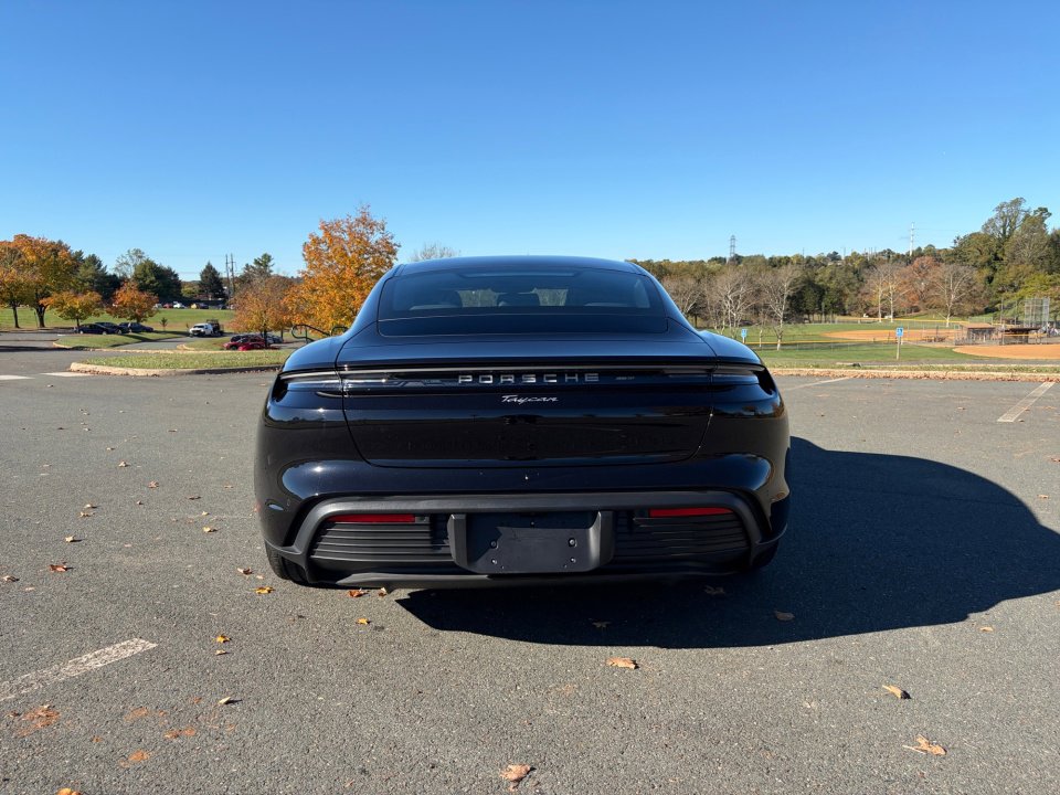 Certified 2025 Porsche Taycan image 6
