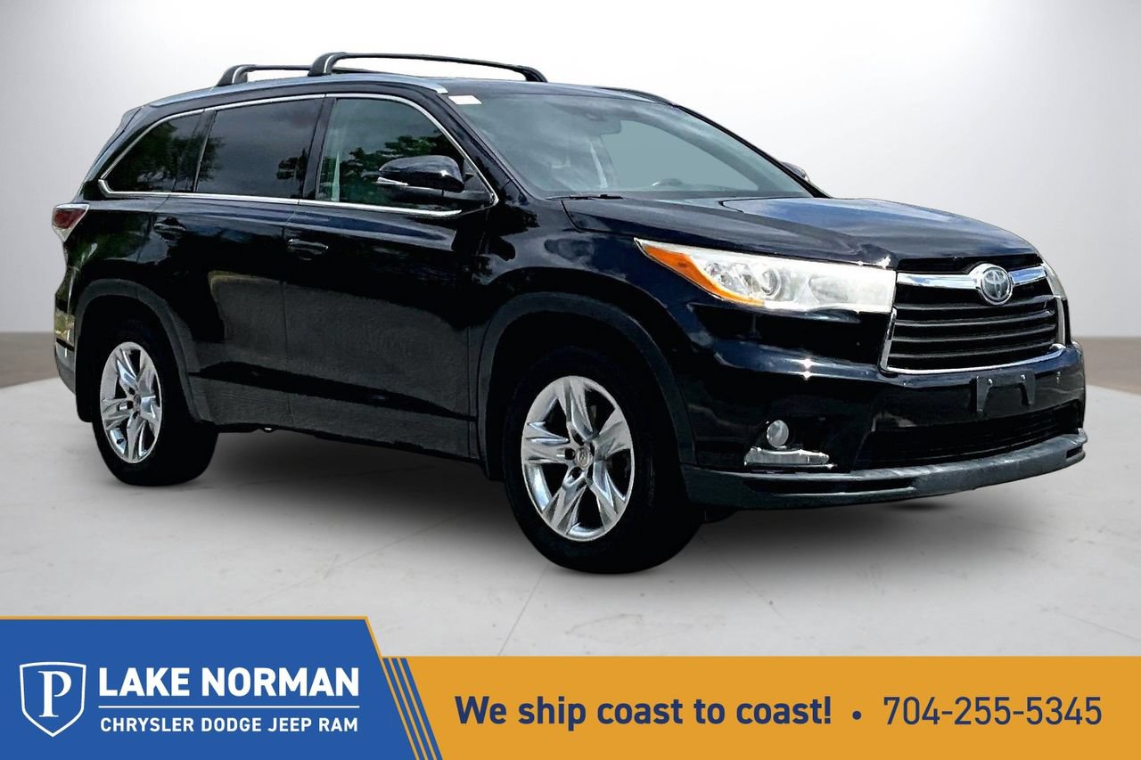 Used 2015 Toyota Highlander Limited w/ Driver Technology Package AWD/4WD image 1