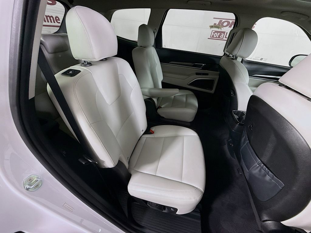 Used 2022 Kia Telluride S image 34