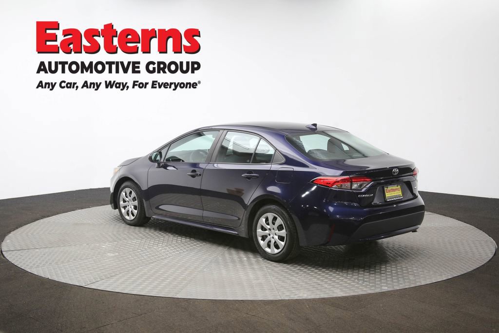 Used 2021 Toyota Corolla LE image 62