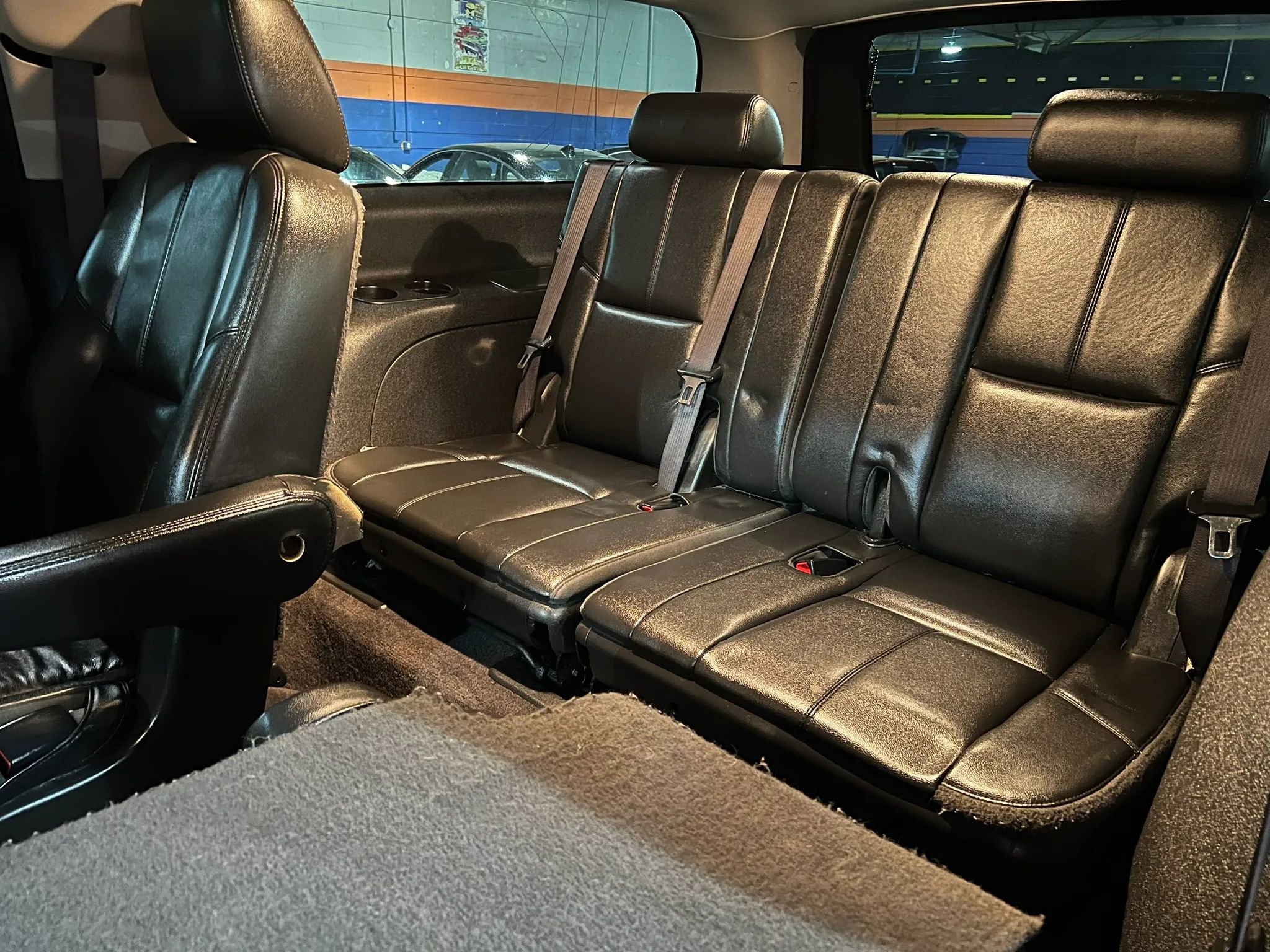 Used 2012 GMC Yukon XL SLT w/ SLT Chrome Package image 14