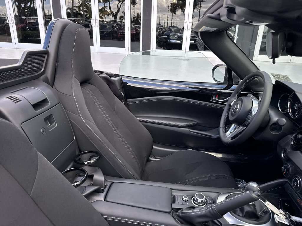 New 2026 MAZDA MX-5 Miata Club w/ Interior Package RWD image 15