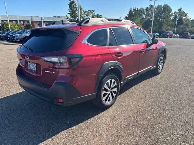 Used 2024 Subaru Outback Premium AWD/4WD image 3