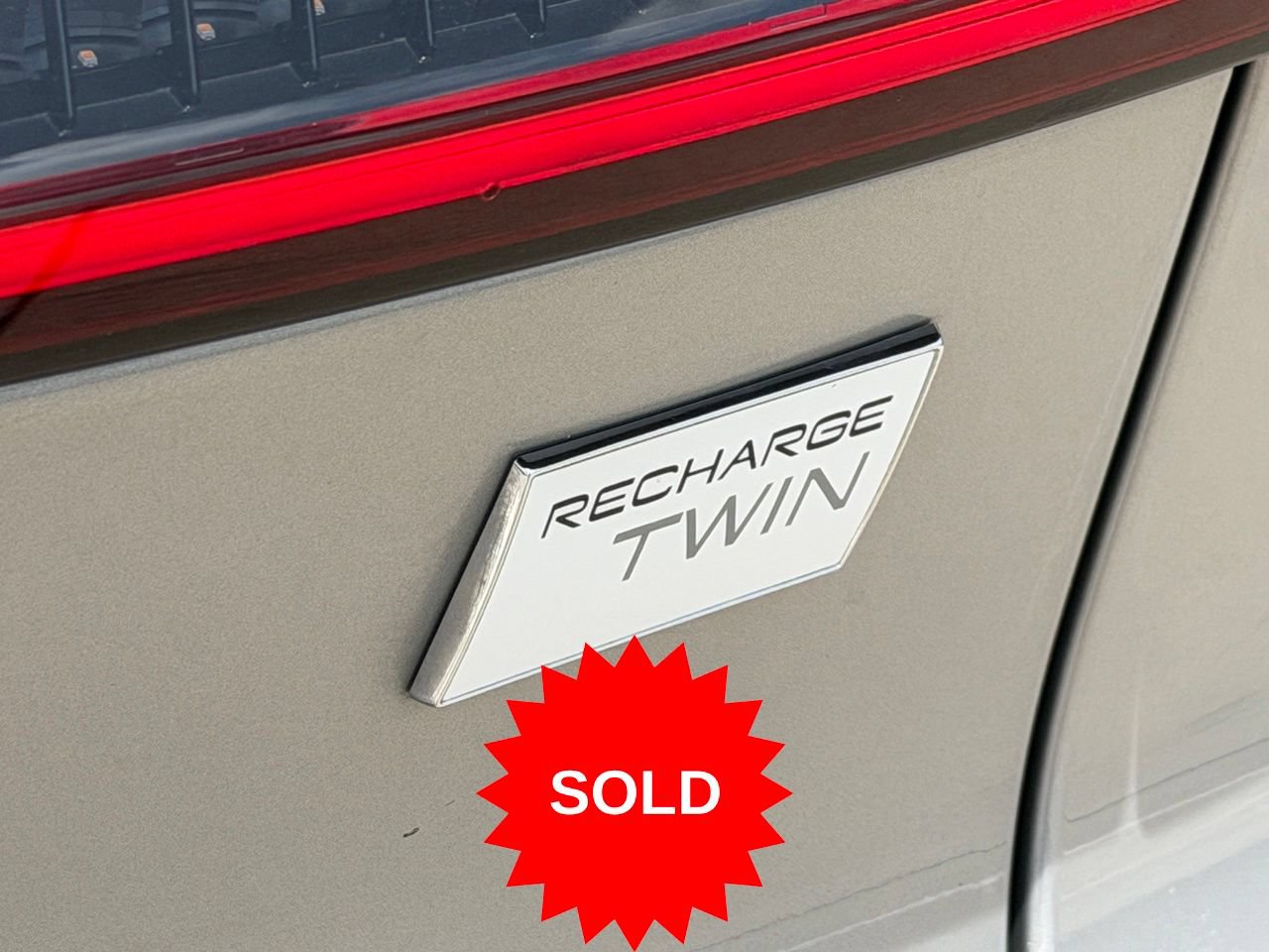 Certified 2023 Volvo C40 P8 Recharge Plus AWD/4WD image 11