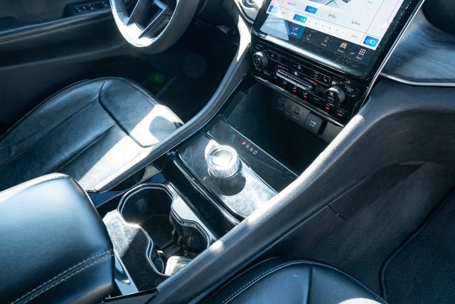 Certified 2023 Jeep Grand Cherokee Limited RWD image 42