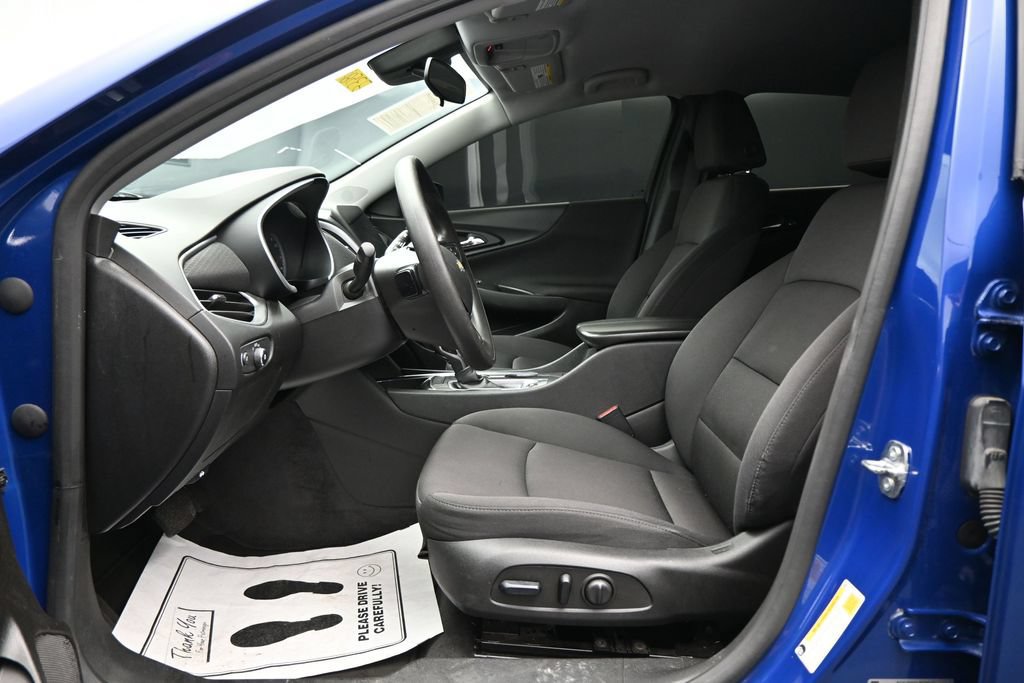 Used 2023 Chevrolet Malibu LT FWD image 9