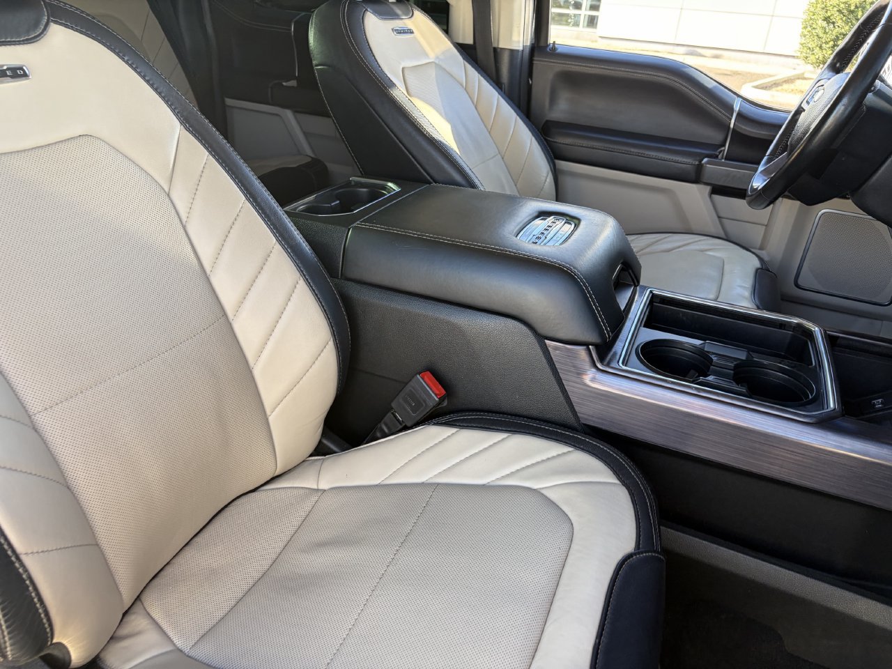 Used 2021 Ford F350 Limited AWD/4WD image 12