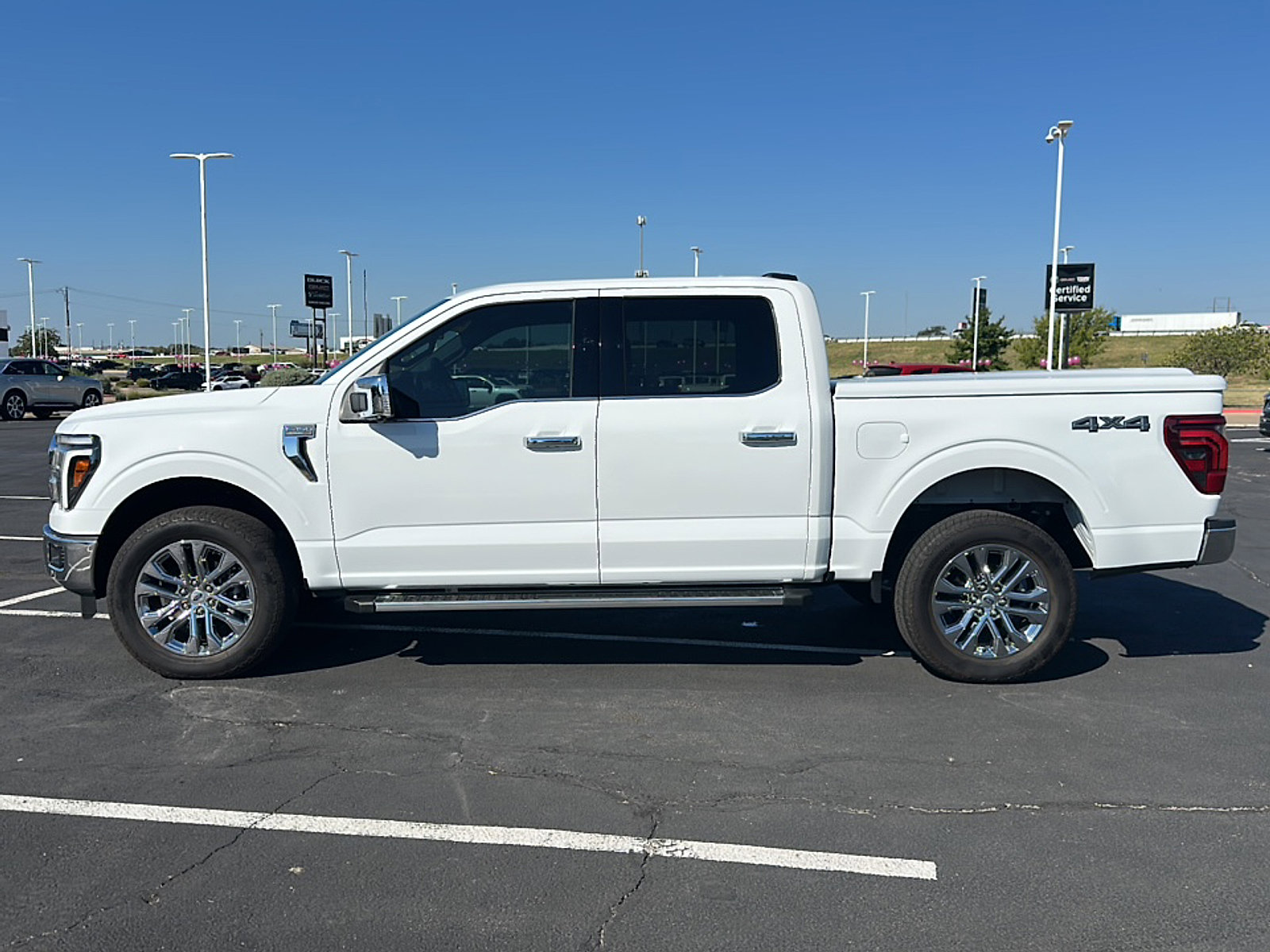 Used 2025 Ford F150 Lariat w/ Equipment Group 501A Mid image 5